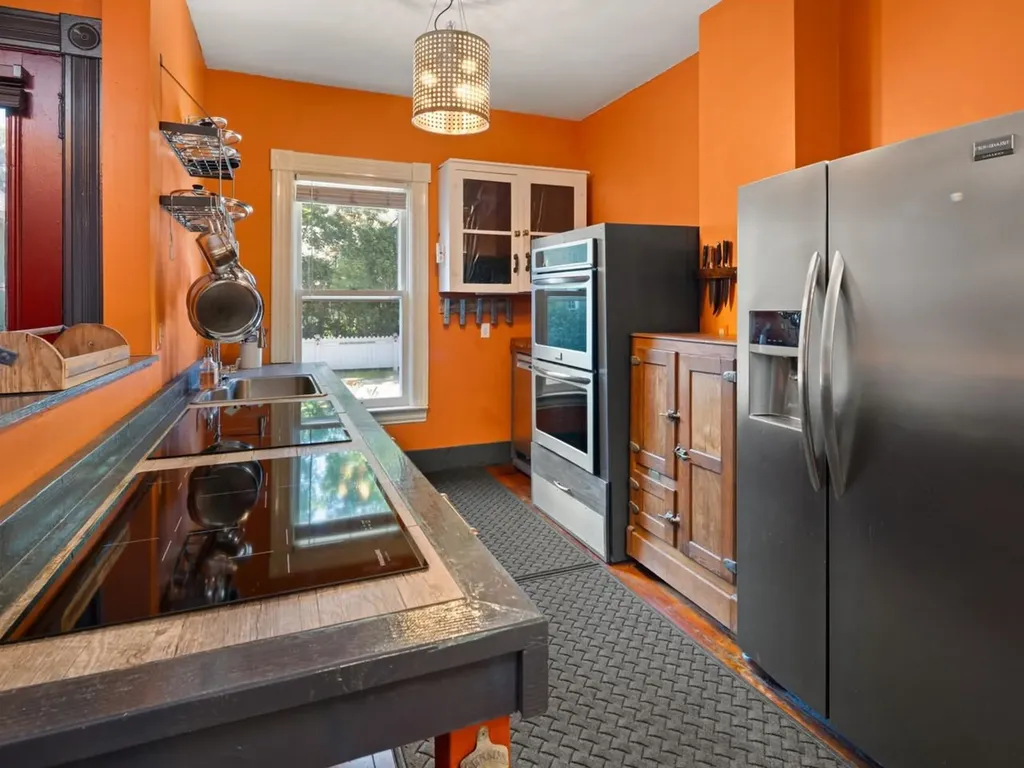 5347 Shelburne Road Shelburne VT 05482