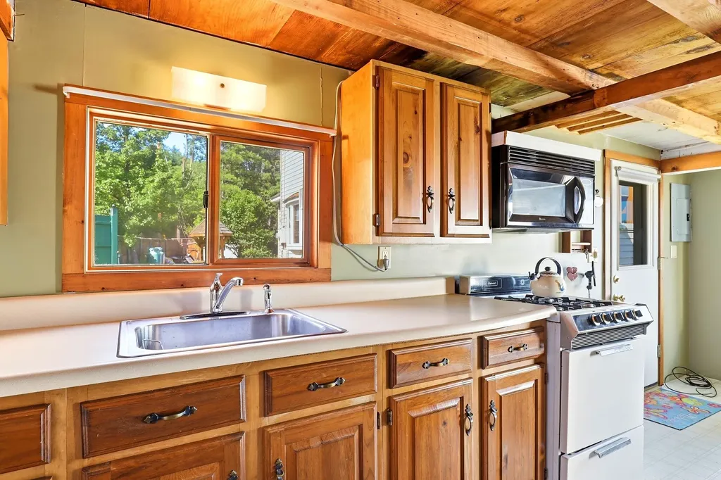 1457 Suncook Valley Road Barnstead NH 03225