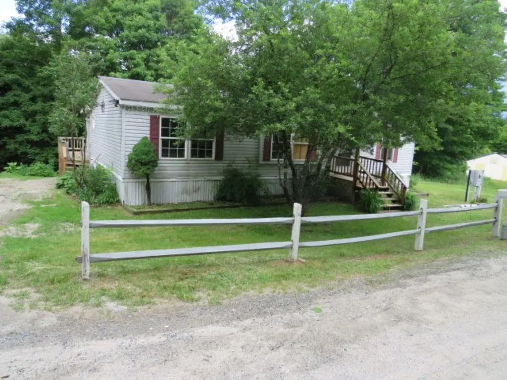 229 Longmoore Drive Ryegate VT 05042