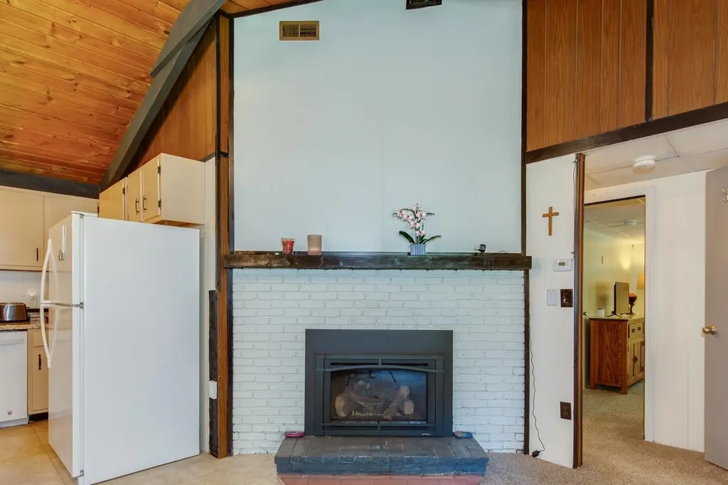 31 Adams Drive Haverhill NH 03765