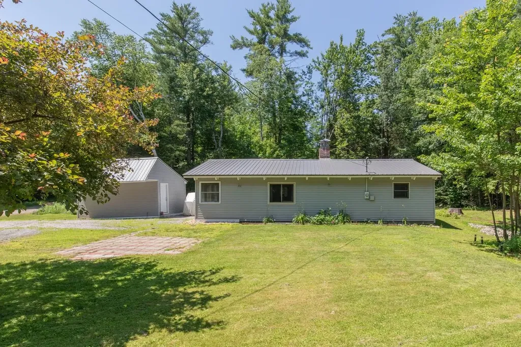 31 Adams Drive Haverhill NH 03765