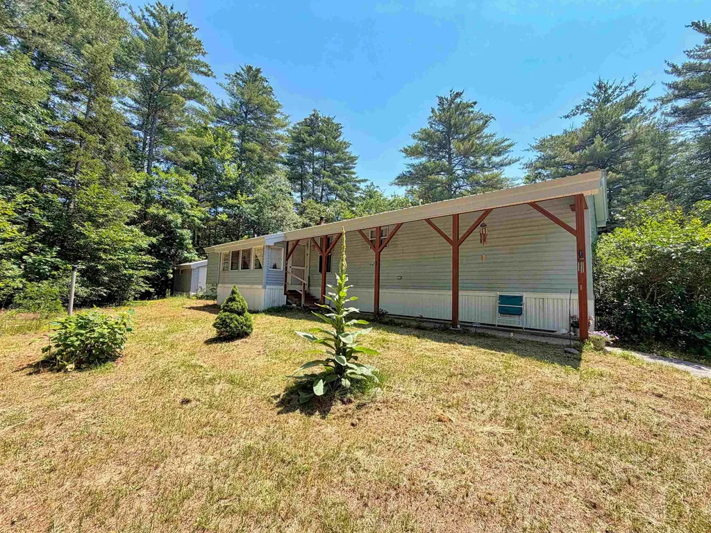 33 Buckingham Drive Conway NH 03860