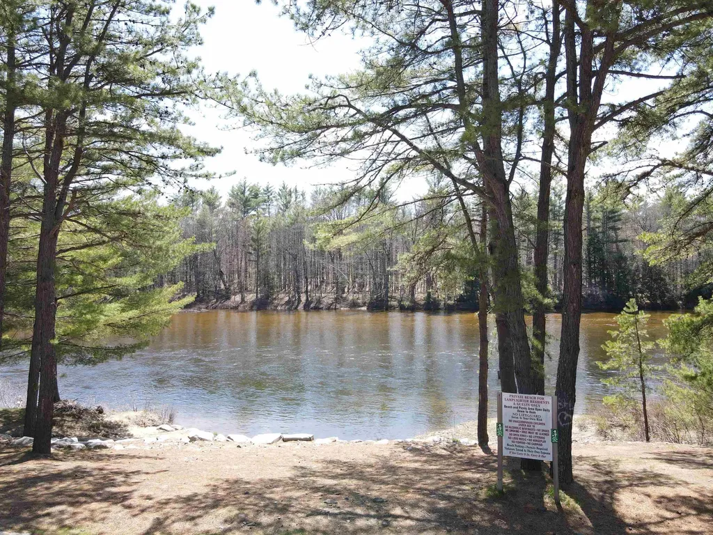 33 Buckingham Drive Conway NH 03860
