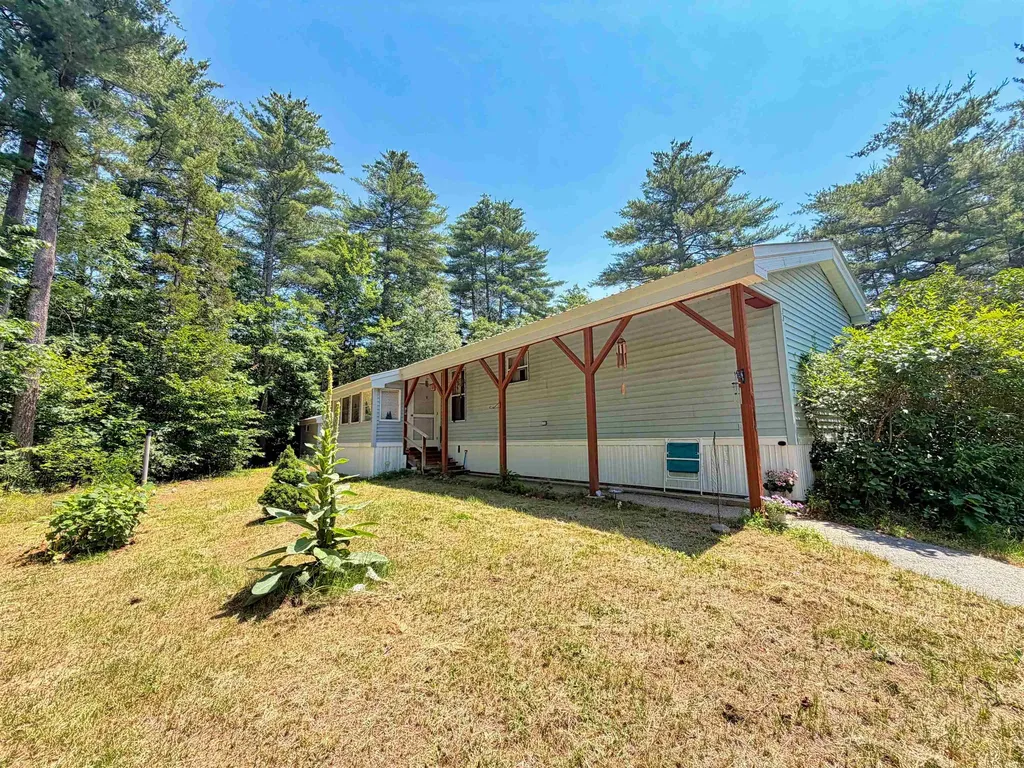 33 Buckingham Drive Conway NH 03860
