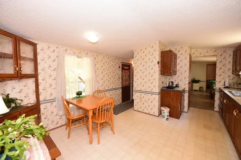 33 Buckingham Drive Conway NH 03860