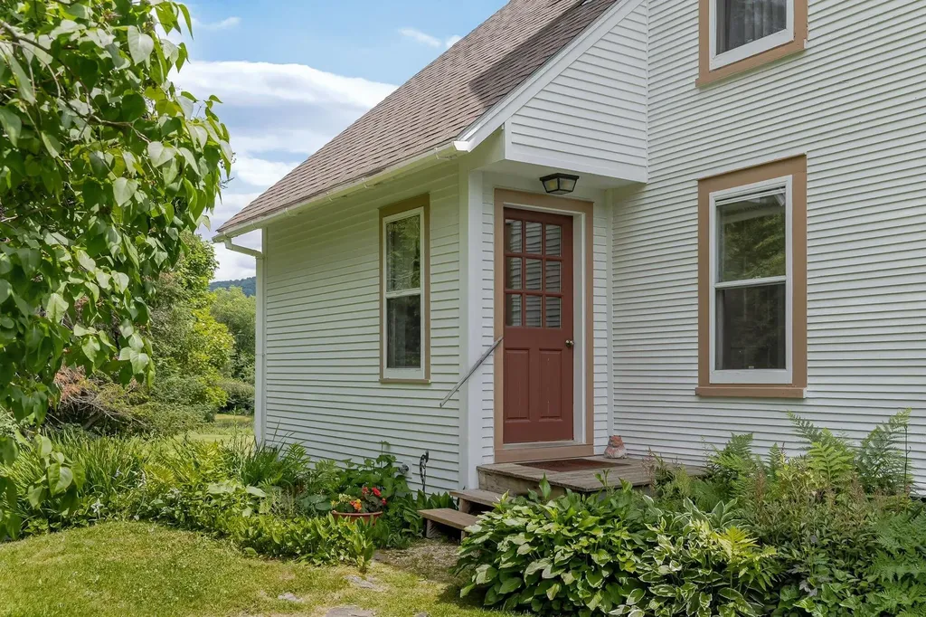 1069 East Warren Road Waitsfield VT 05673