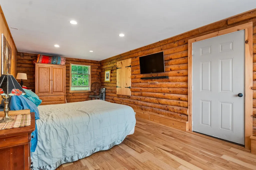 11 Pierce Lake Road Antrim NH 03440