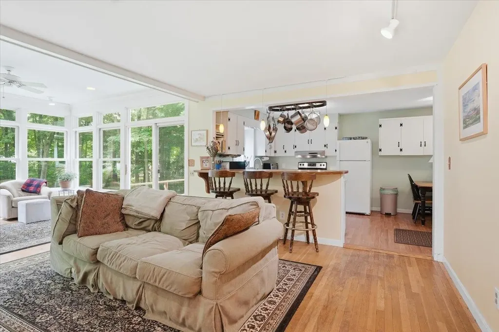 490 Juniper Ridge Shelburne VT 05482