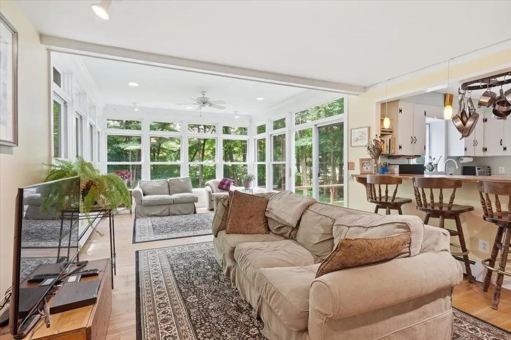 490 Juniper Ridge Shelburne VT 05482