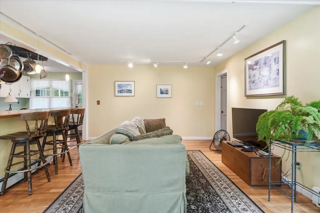 490 Juniper Ridge Shelburne VT 05482