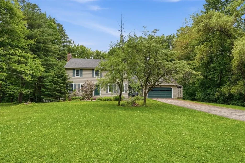 490 Juniper Ridge Shelburne VT 05482