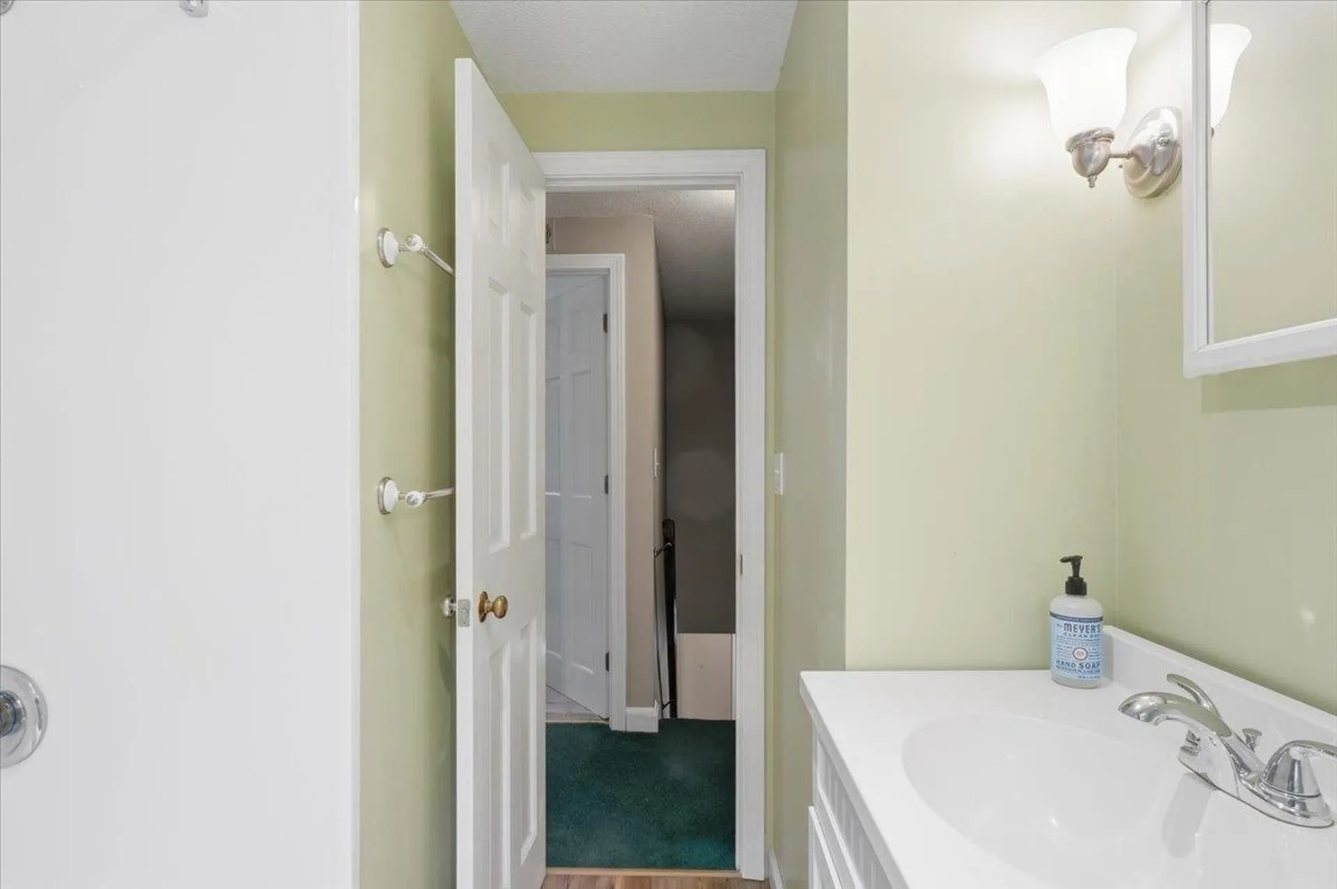 490 Juniper Ridge Shelburne VT 05482