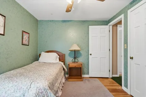 490 Juniper Ridge Shelburne VT 05482