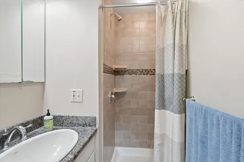 490 Juniper Ridge Shelburne VT 05482
