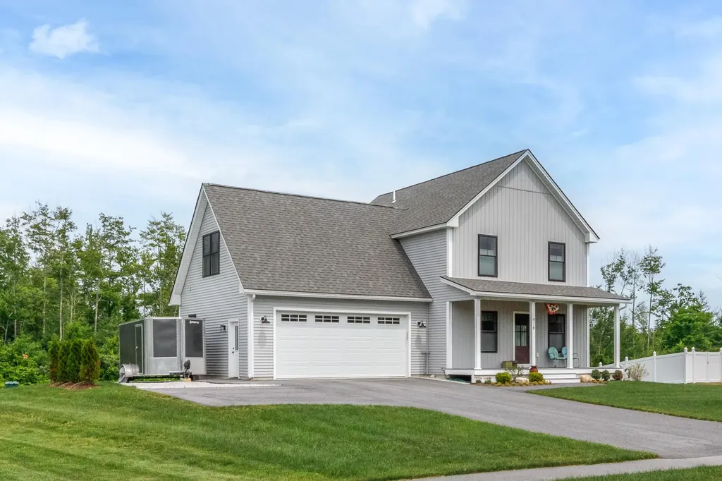 416 Blane Circle Pembroke NH 03275