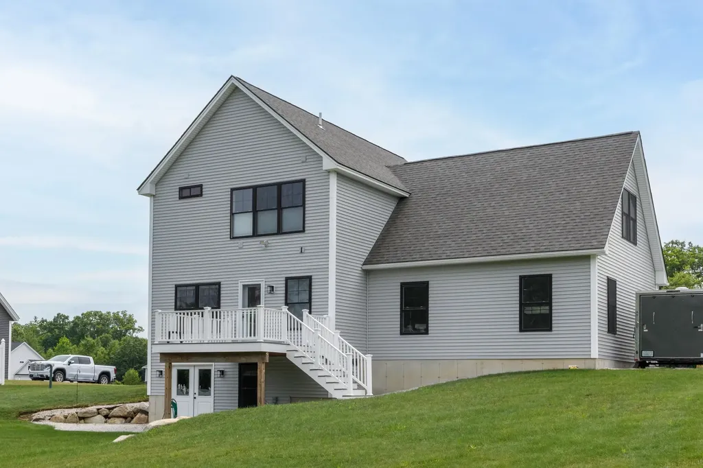 416 Blane Circle Pembroke NH 03275