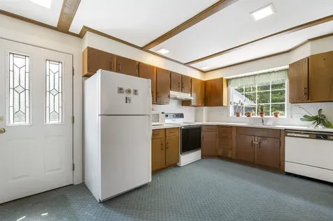 15 Richardson Street Lancaster NH 03584