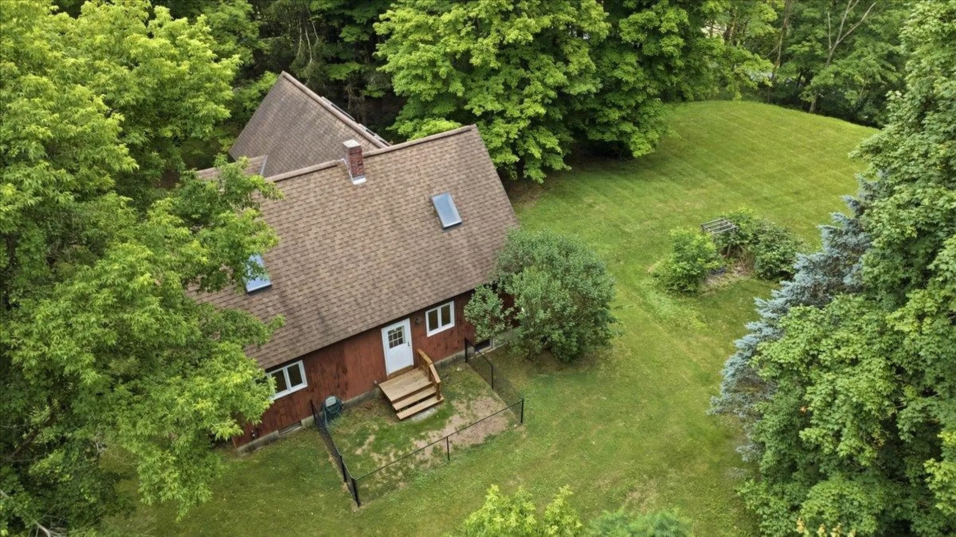 15 Polygraphic Lane Bennington VT 05257