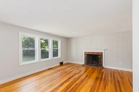 15 Webb Road Peterborough NH 03458