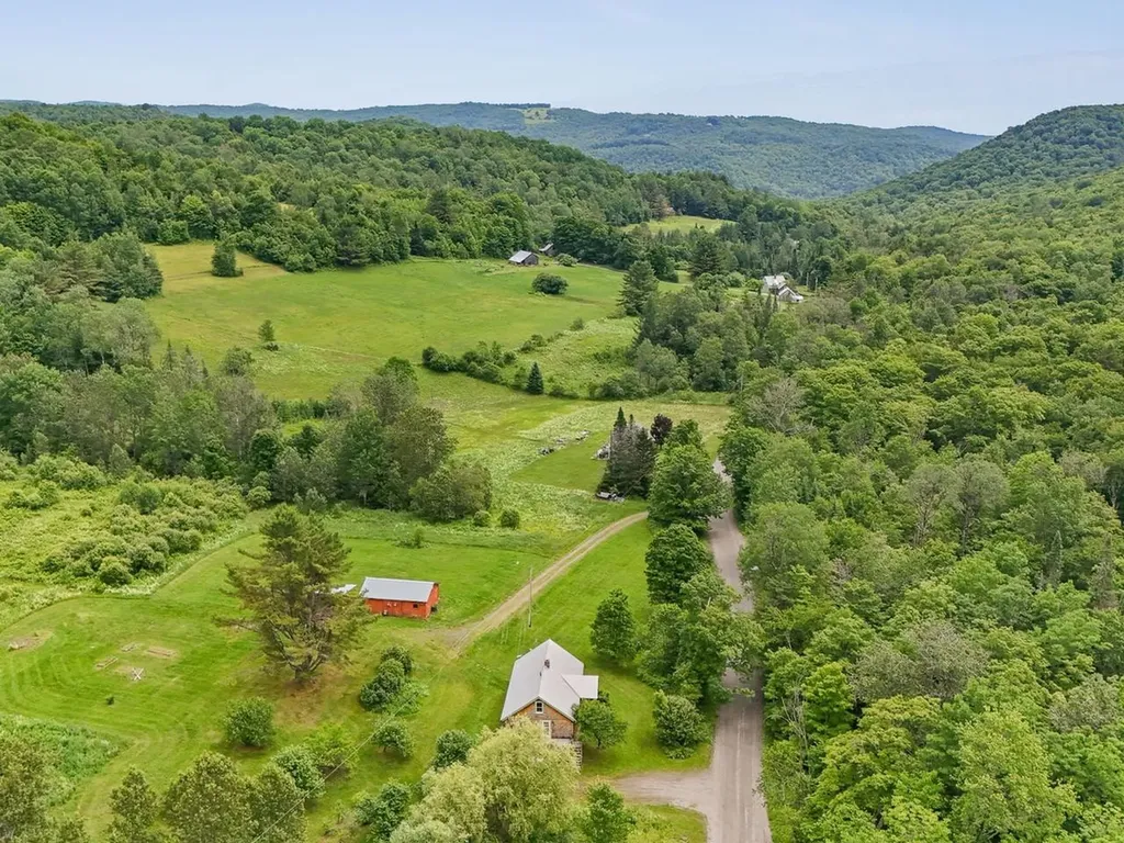 1471 Stellar Road Williamstown VT 05679