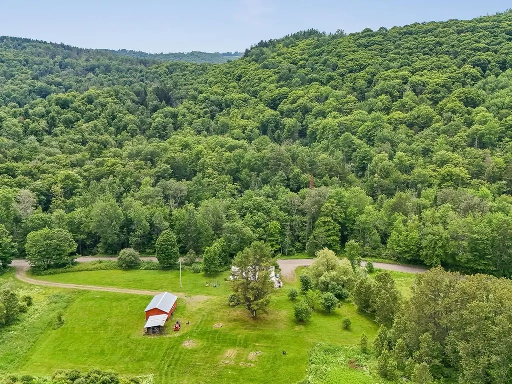 1471 Stellar Road Williamstown VT 05679