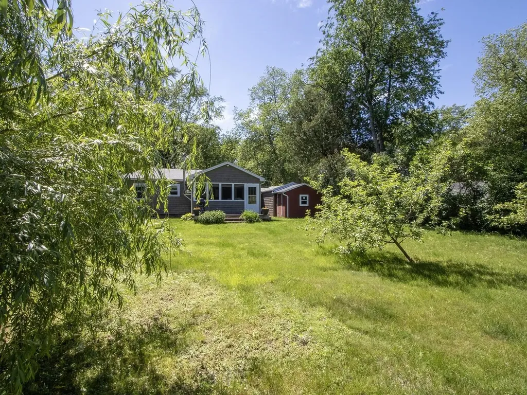 36 Elsom Parkway South Burlington VT 05403