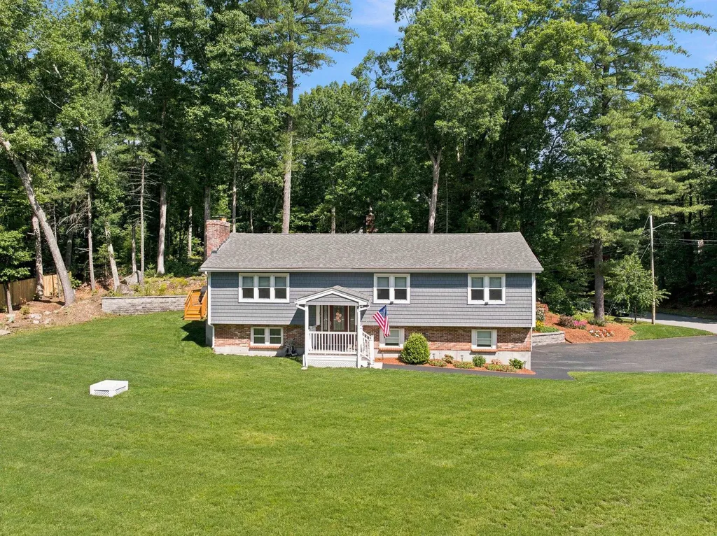 19 Michael Avenue Nashua NH 03063