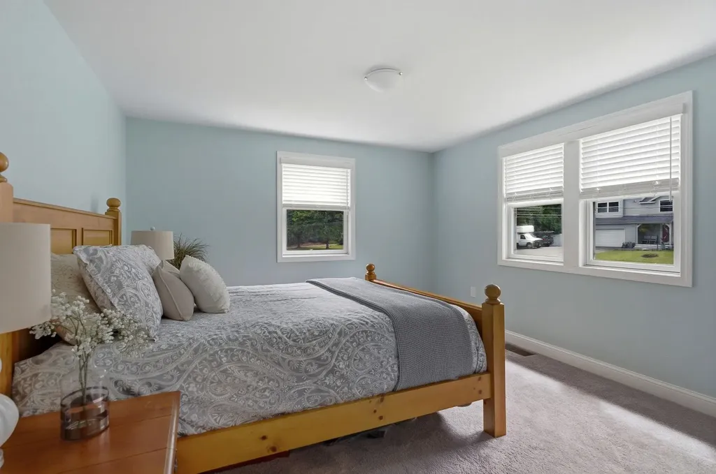 19 Michael Avenue Nashua NH 03063