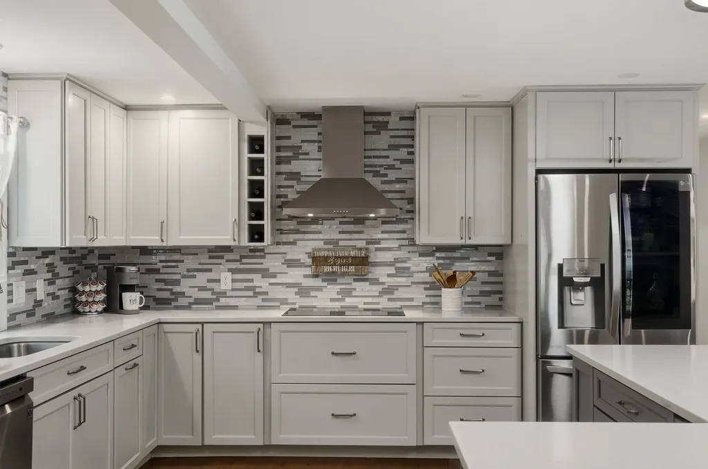 19 Michael Avenue Nashua NH 03063