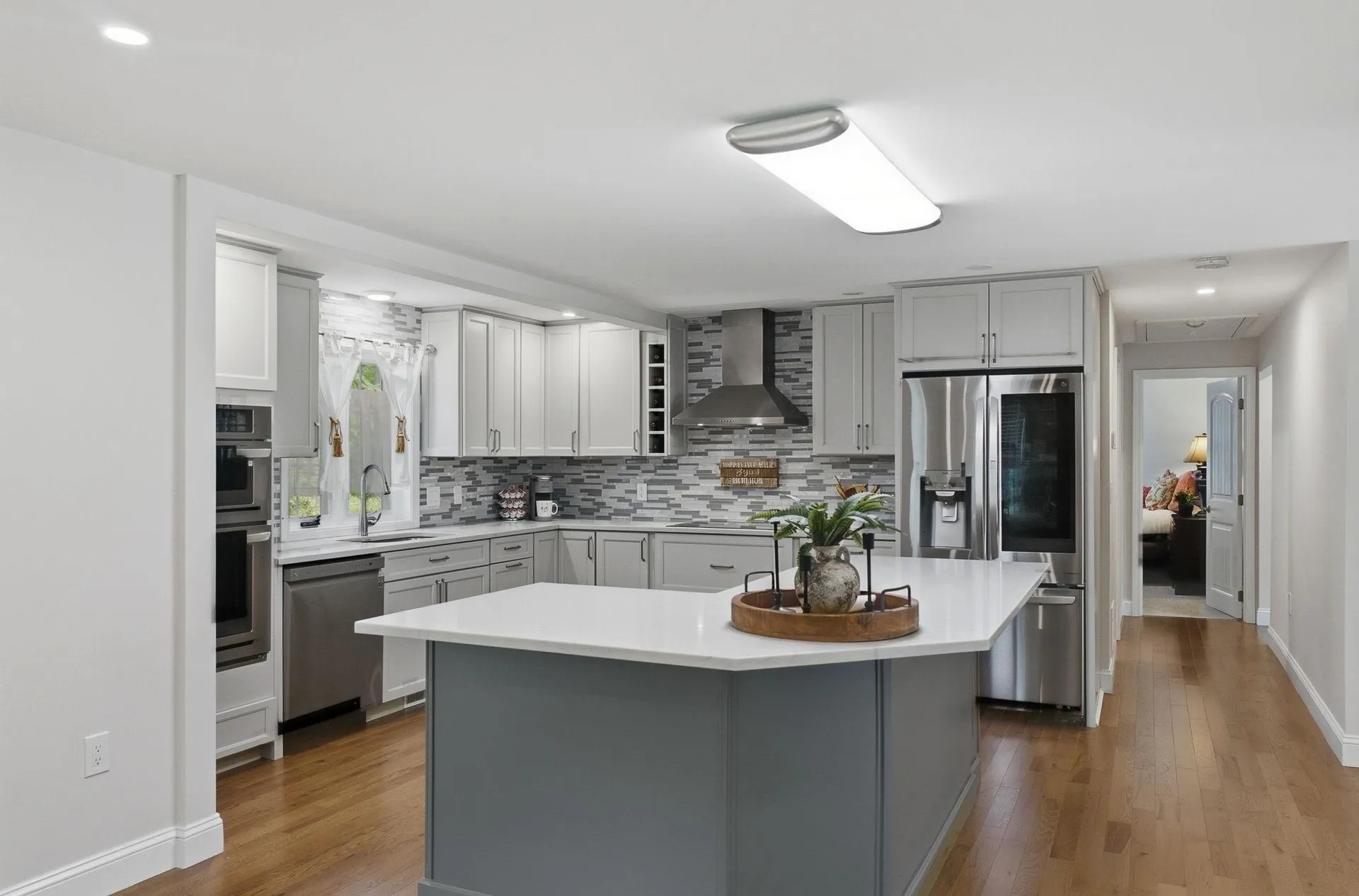 19 Michael Avenue Nashua NH 03063