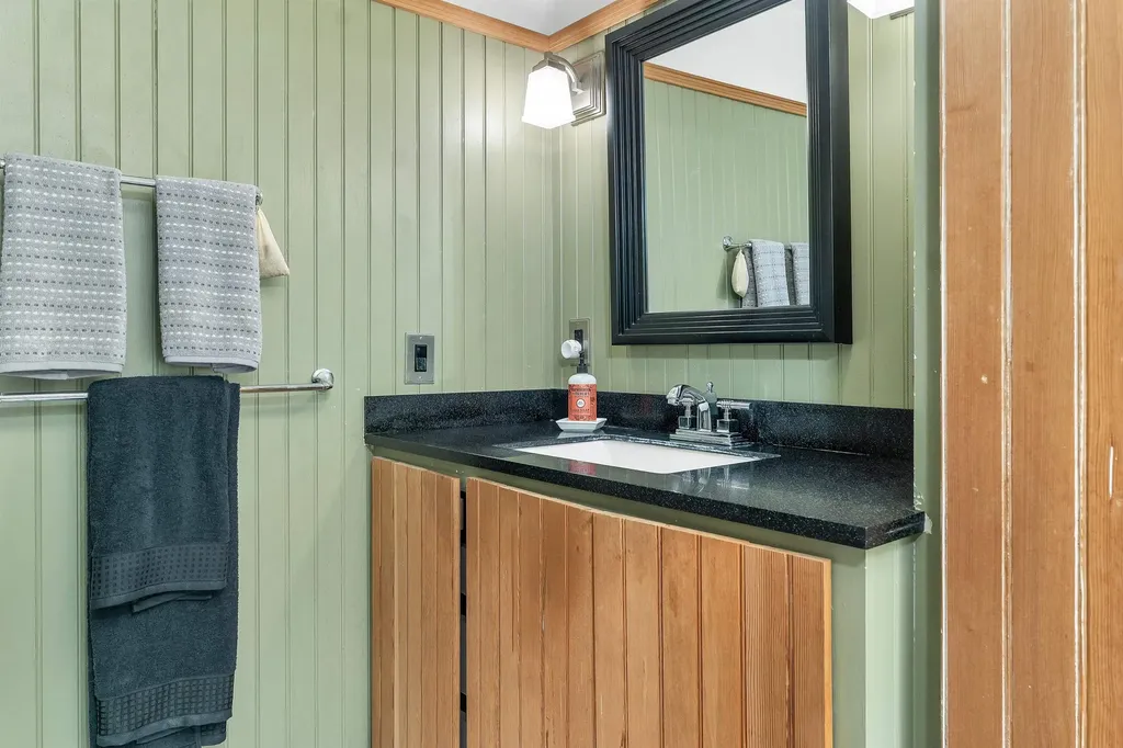 558 Province Road Belmont NH 03220