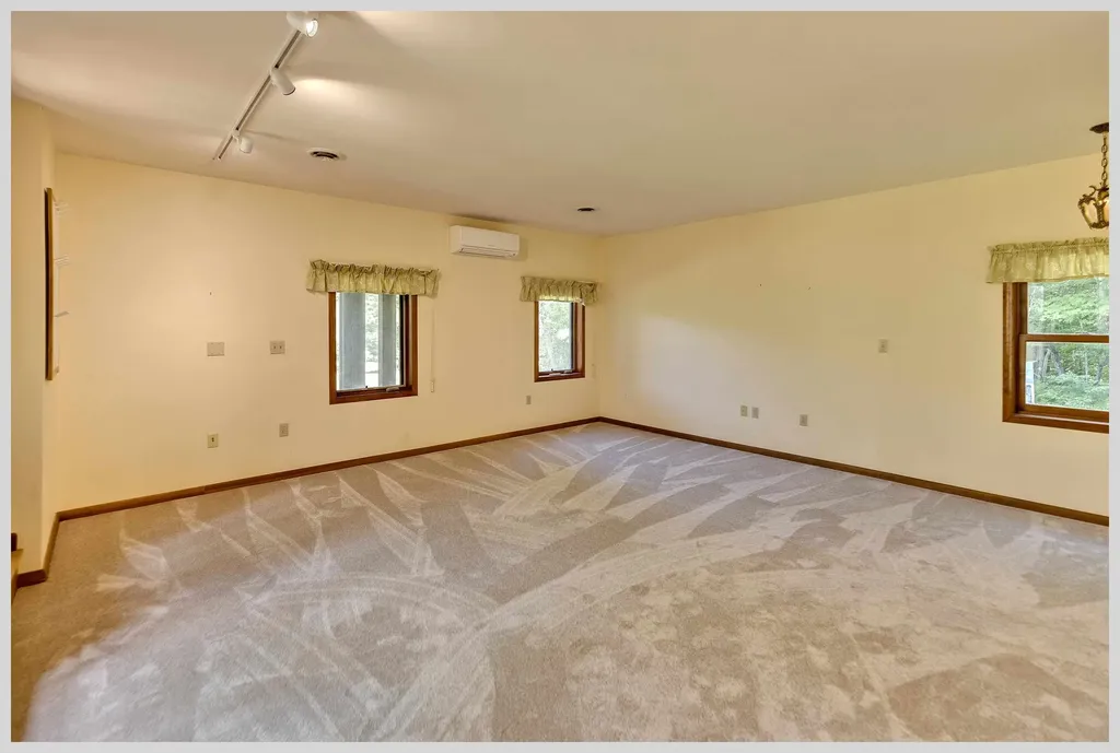 206 River Road Groton NH 03266