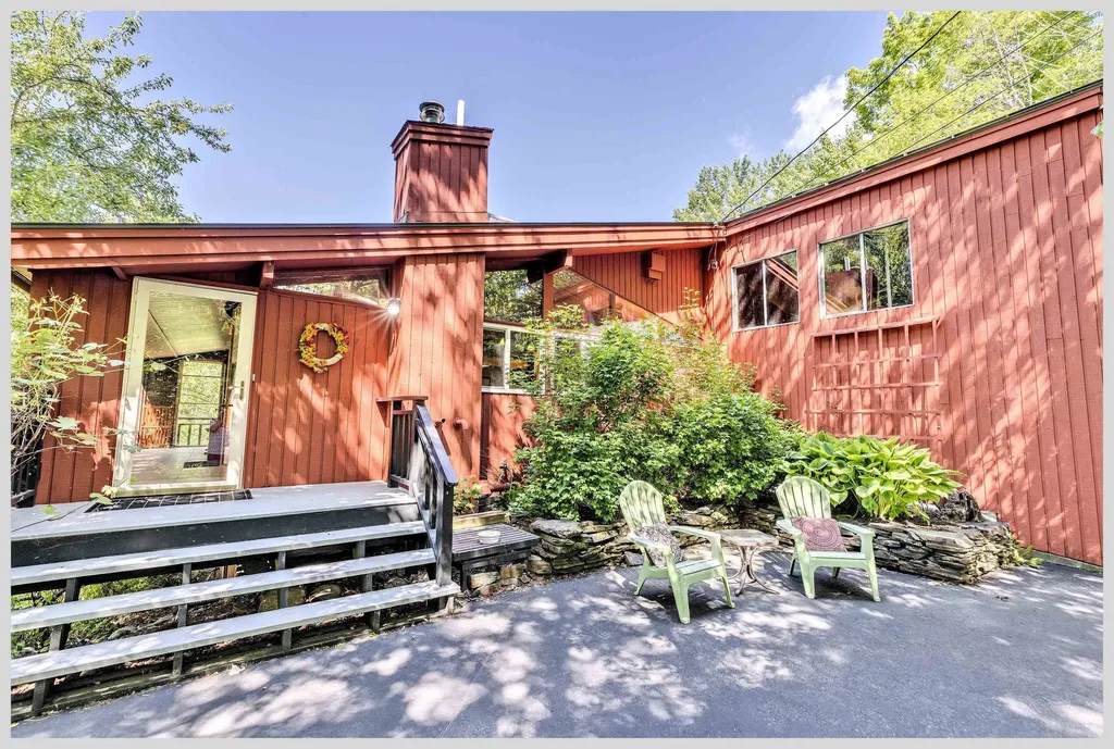 206 River Road Groton NH 03266