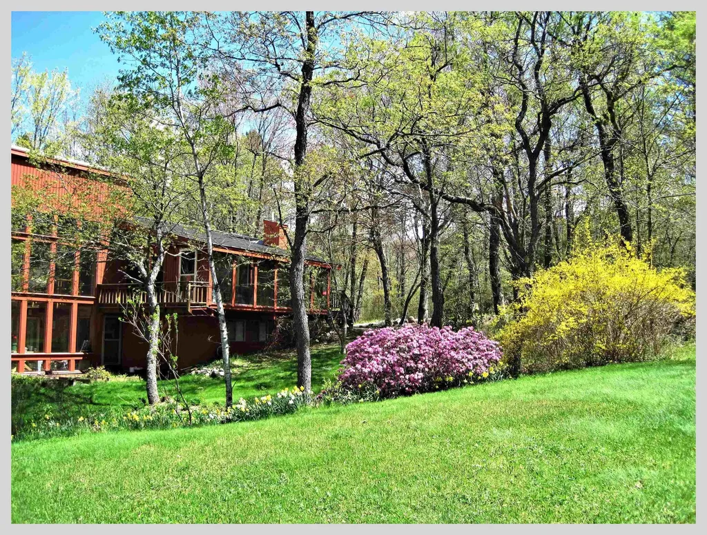 206 River Road Groton NH 03266