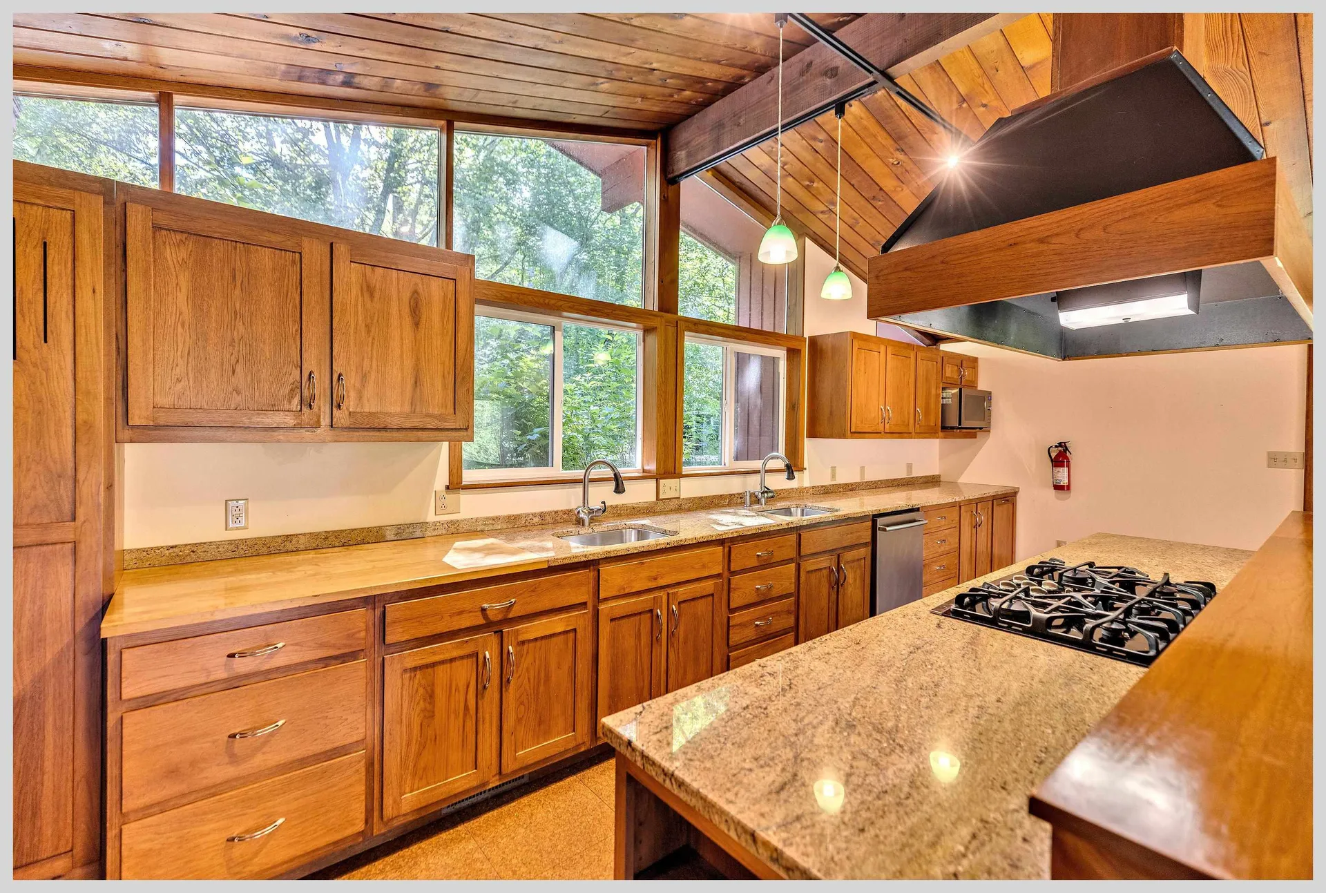 206 River Road Groton NH 03266