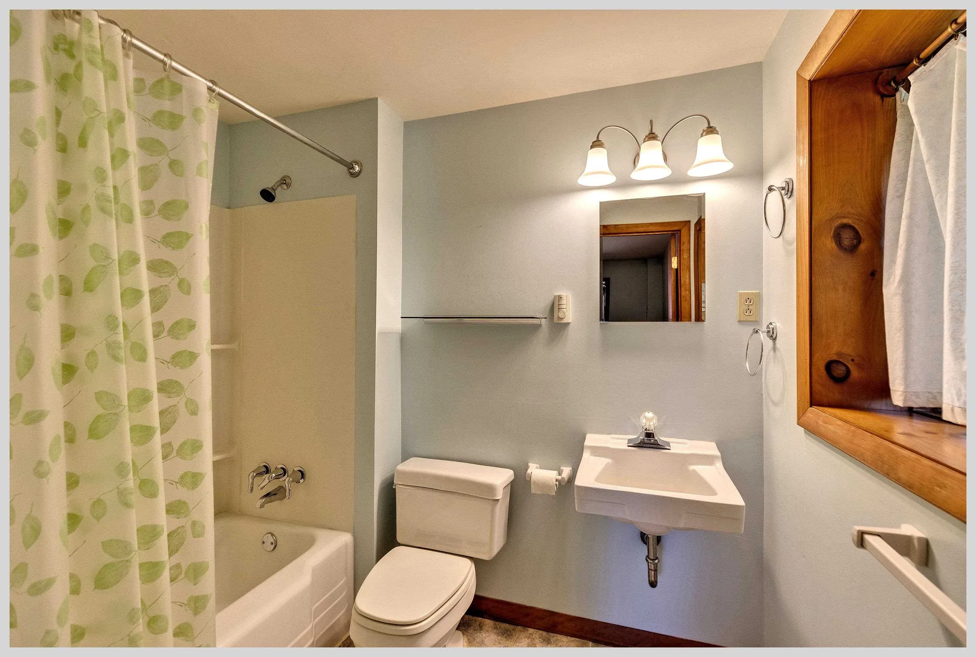 206 River Road Groton NH 03266