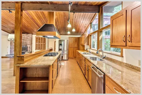 206 River Road Groton NH 03266