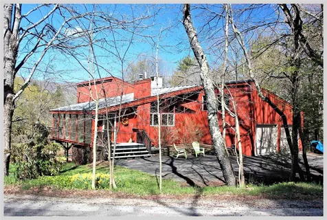 206 River Road Groton NH 03266