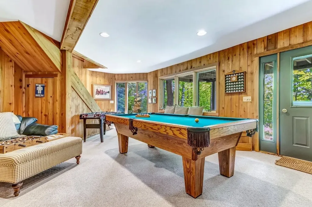 20 Blackberry Lane Peru VT 05152