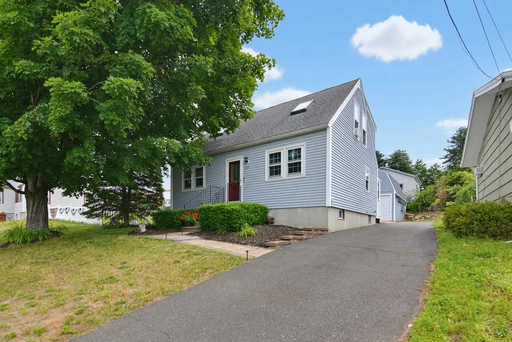 219 Rhode Island Avenue Manchester NH 03104