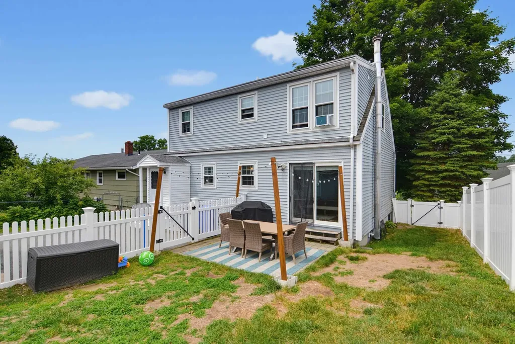 219 Rhode Island Avenue Manchester NH 03104