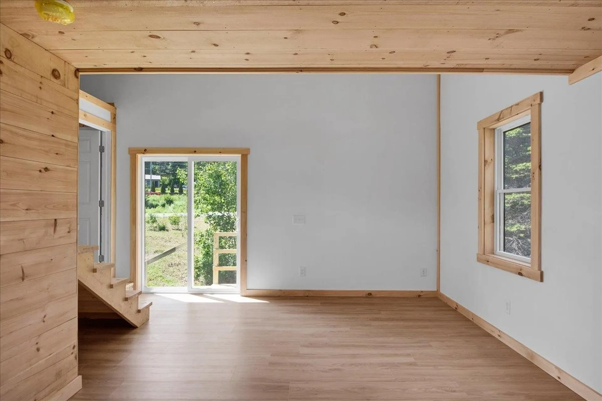 55 Burroughs Way Belvidere VT 05442