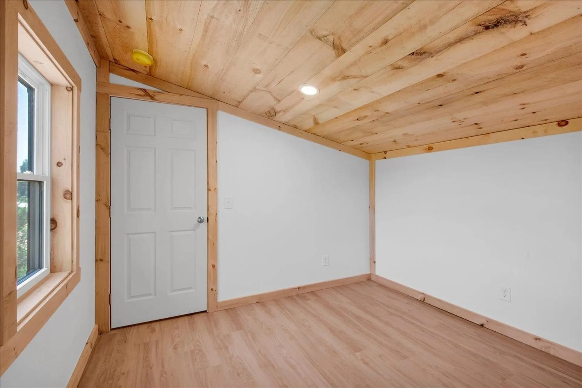 55 Burroughs Way Belvidere VT 05442