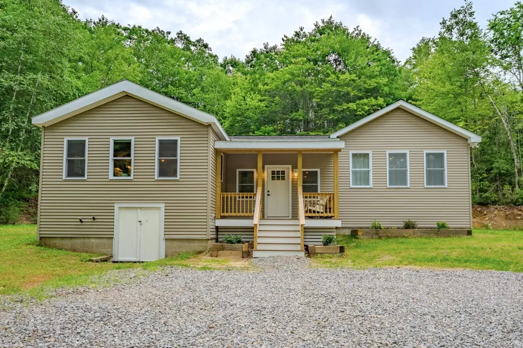 3421 River Road Bridgewater NH 03264