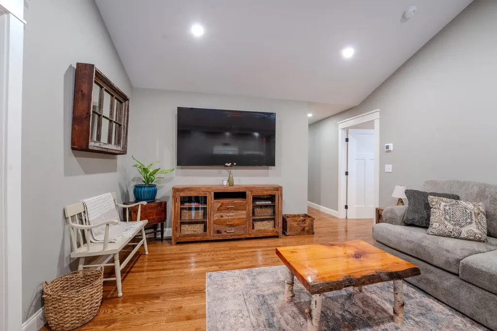 3421 River Road Bridgewater NH 03264