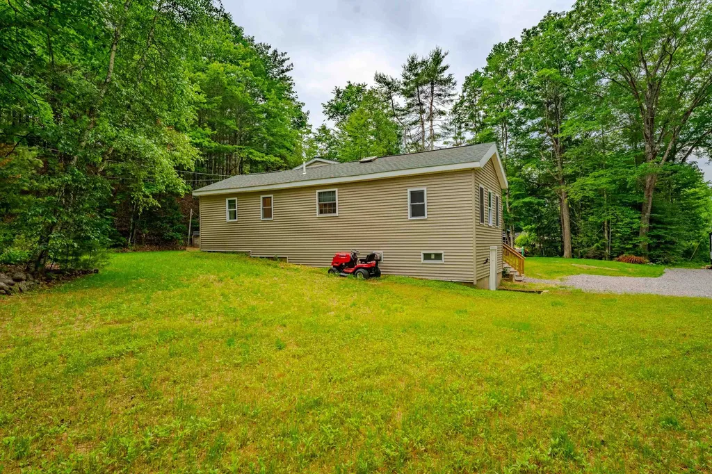 3421 River Road Bridgewater NH 03264