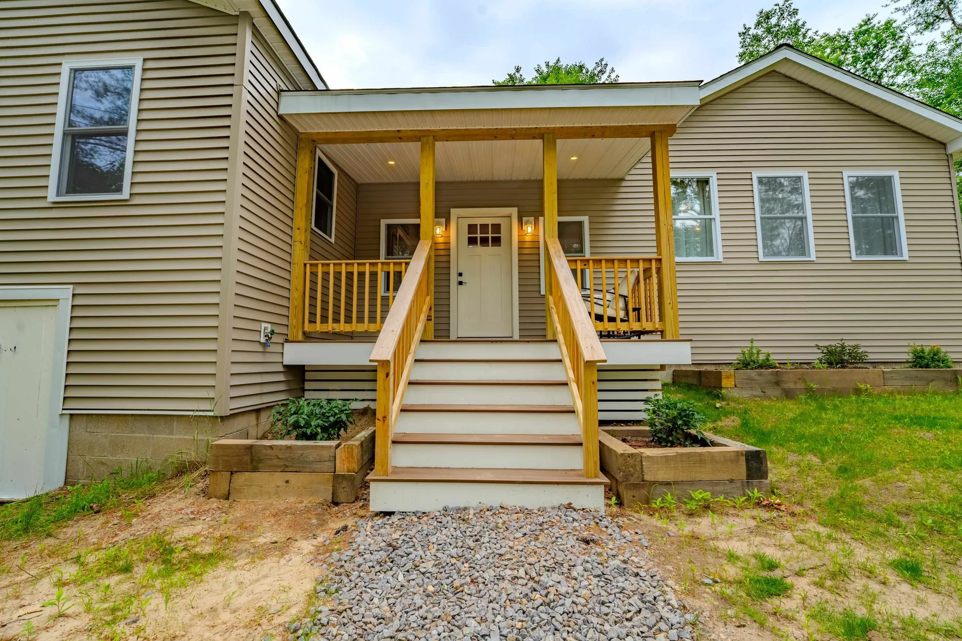 3421 River Road Bridgewater NH 03264