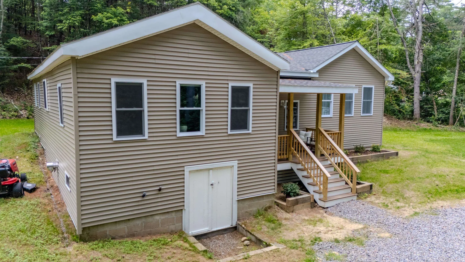 3421 River Road Bridgewater NH 03264