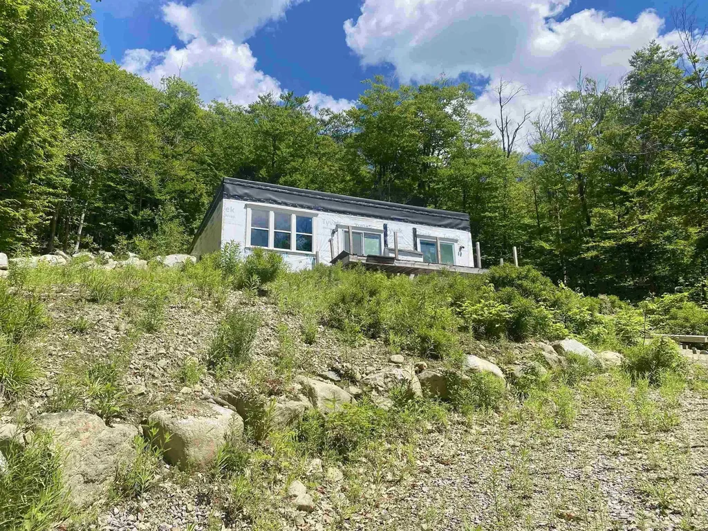 11 Jungfrau Road Madison NH 03849