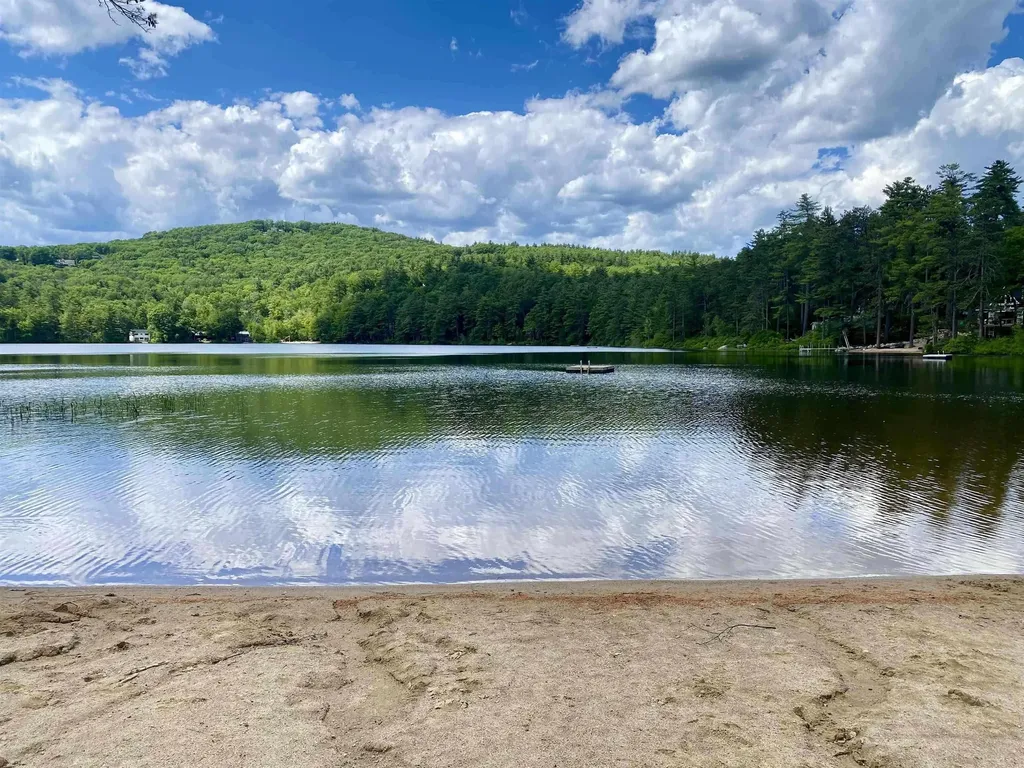 11 Jungfrau Road Madison NH 03849